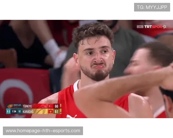 申京禁区内强力补篮,单场狂砍39分领火箭